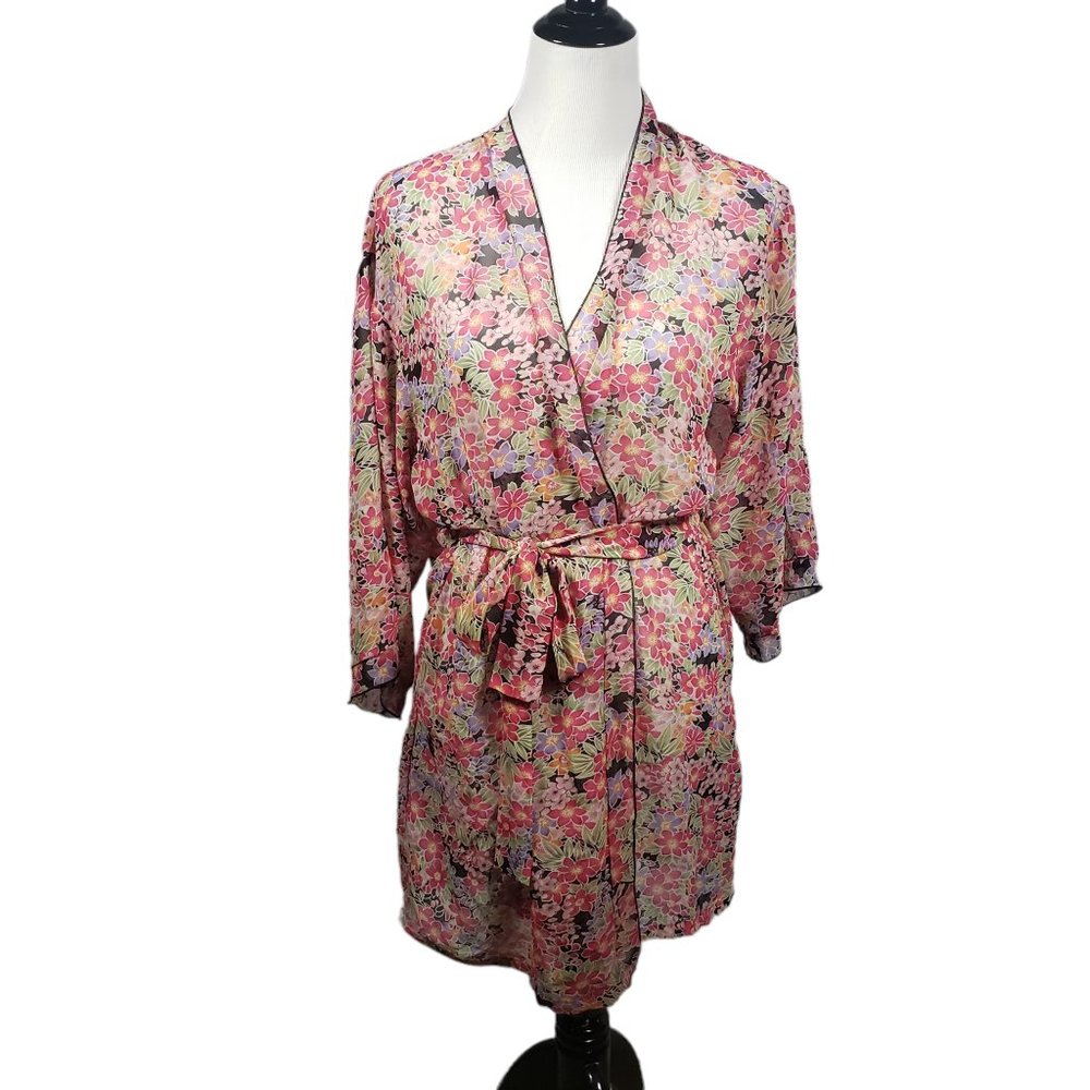 Murano Sleepwear Women's size Small Floral Robe - Gently Used